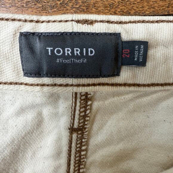 Torrid Cream Button-Front Midi Skirt - Picture 3 of 6